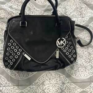 Pre-loved Michael Kors leather purse
